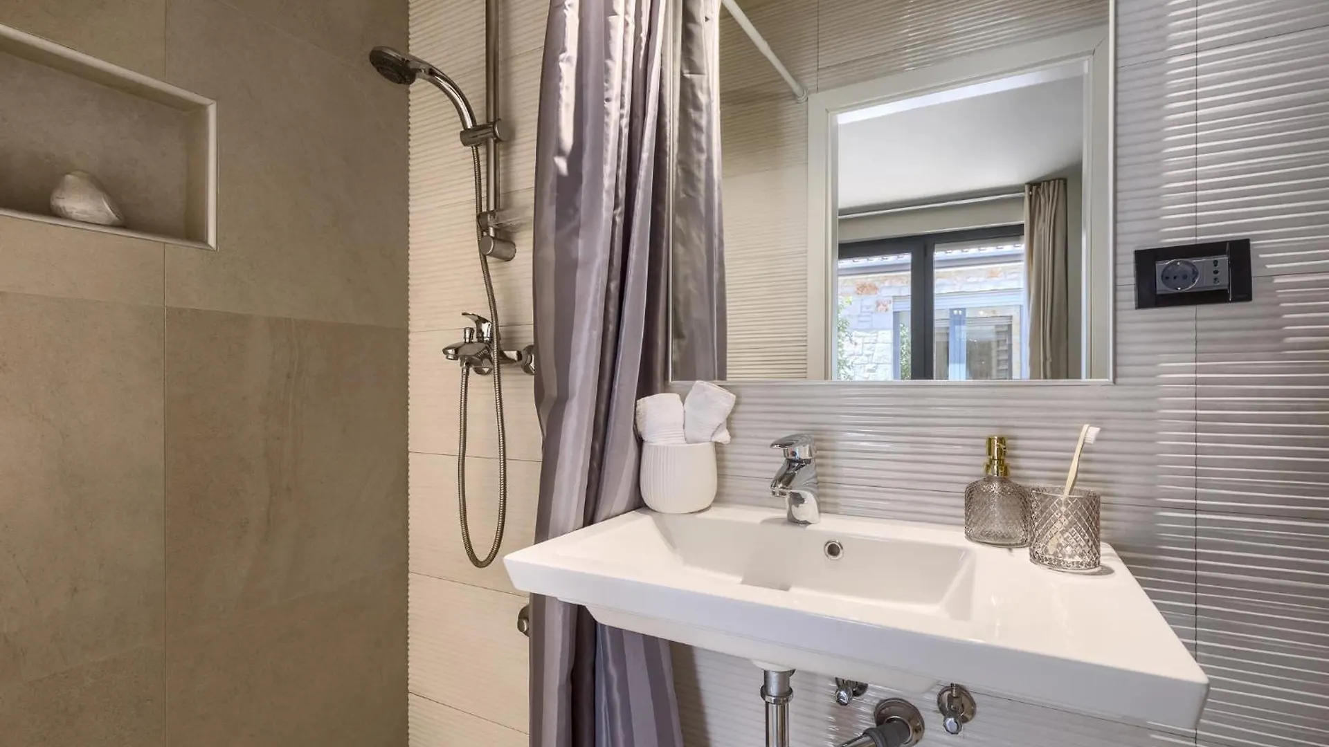 Grota Premium Apartment & Room Poreč Kroatien